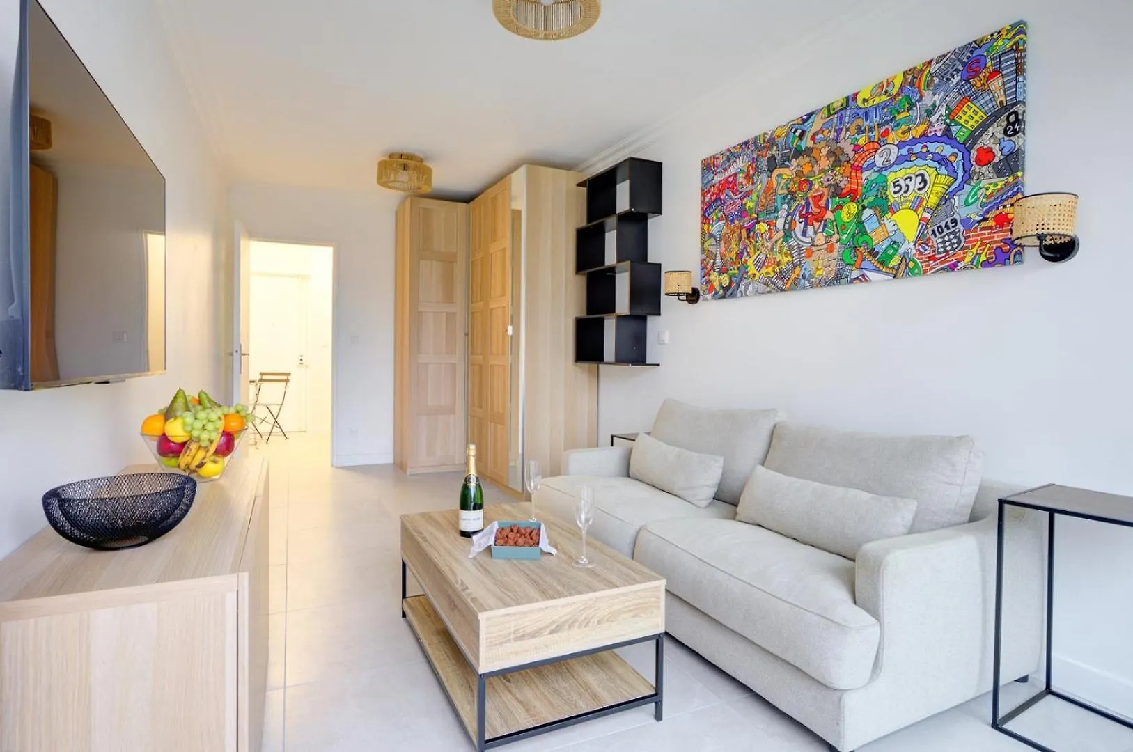Bluestay 807 - Superb Studio Paris Apartment
